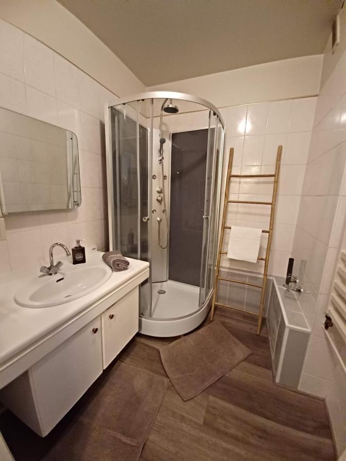 Le Panoramique Apartment Бурж Екстериор снимка