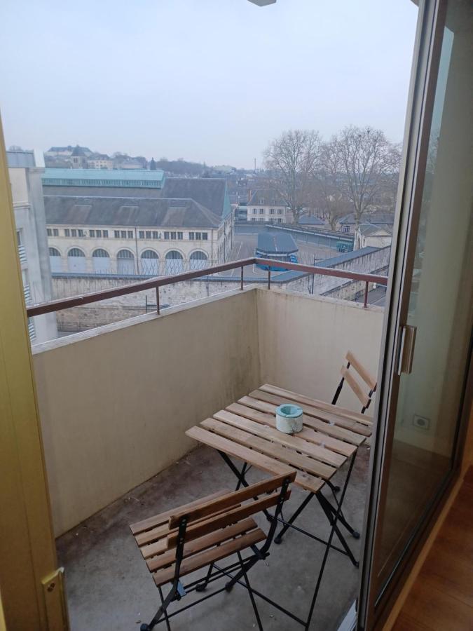 Le Panoramique Apartment Бурж Екстериор снимка